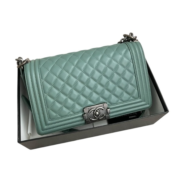 Chanel Mint Quilted Crossbody Bag - Picture 4 of 10